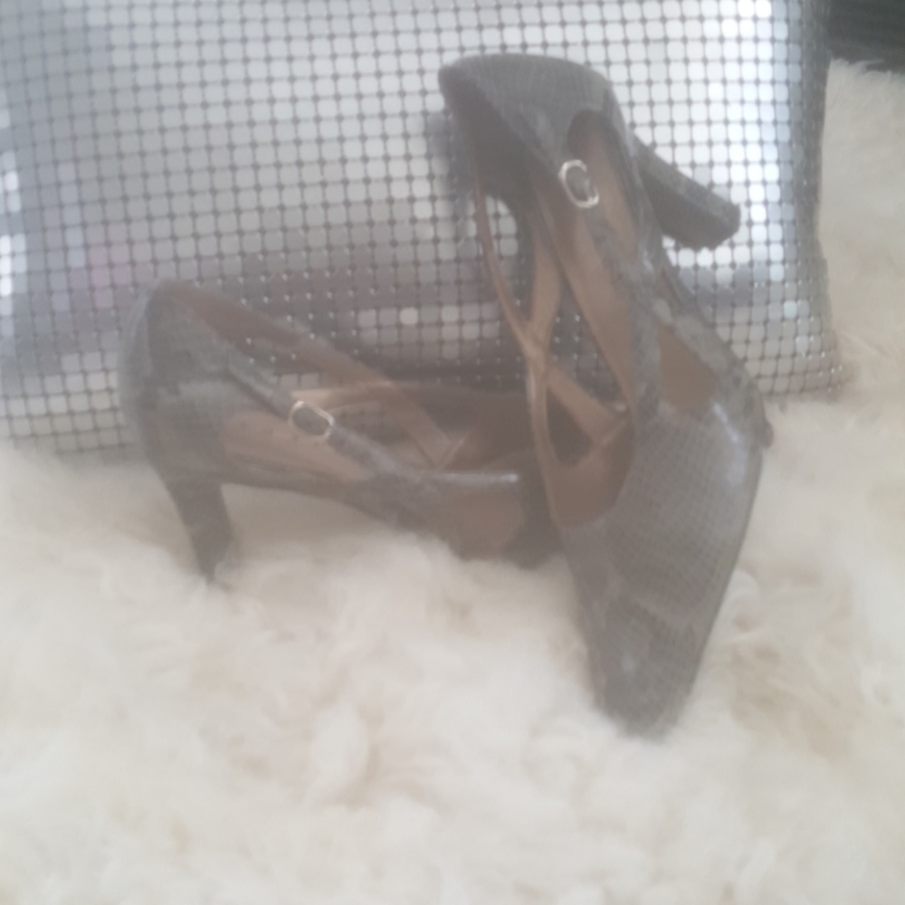 Women's Shoes